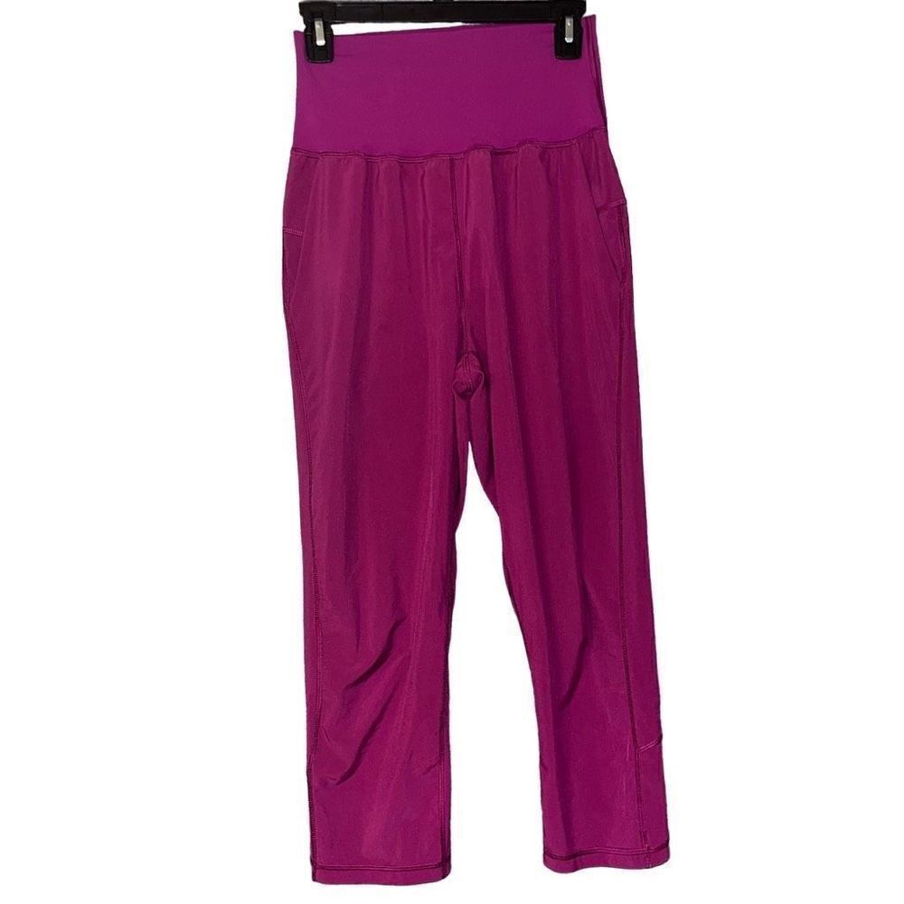 ‎Lululemon Tranquil  crop pants regal plum 6